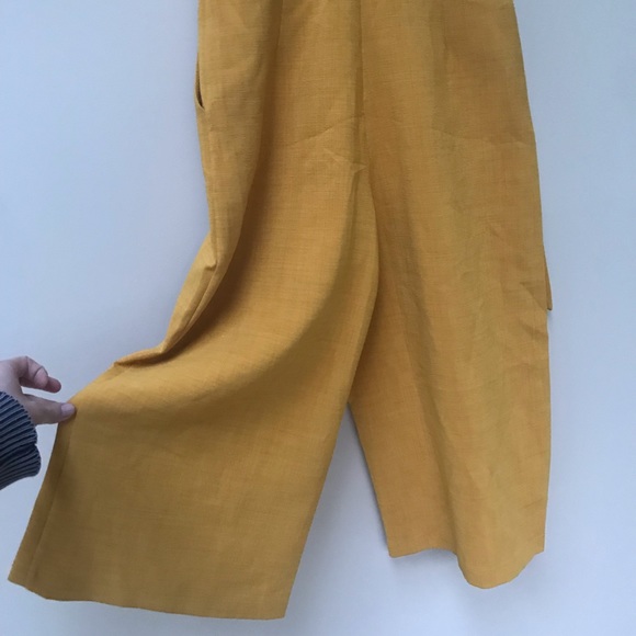 Mustard Capri pant suit with tie and duo slit back - Picture 3 of 8